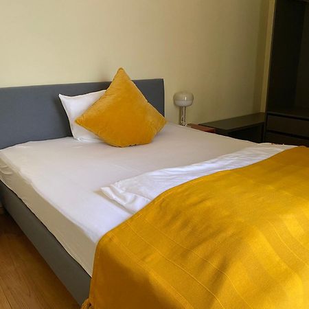 Boutique-Garni Hotel Papillon كمبن المظهر الخارجي الصورة