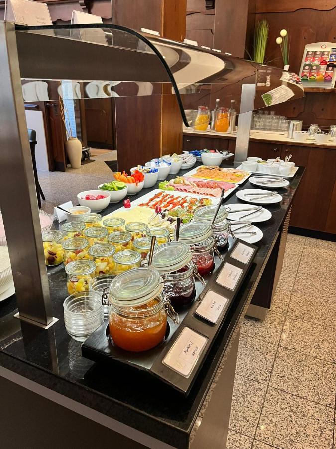 Boutique-Garni Hotel Papillon كمبن المظهر الخارجي الصورة