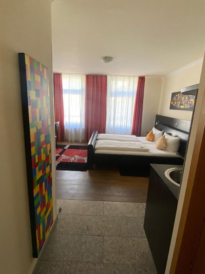 Boutique-Garni Hotel Papillon كمبن المظهر الخارجي الصورة
