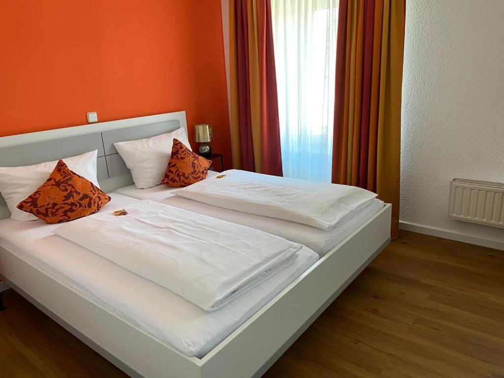 Boutique-Garni Hotel Papillon كمبن المظهر الخارجي الصورة