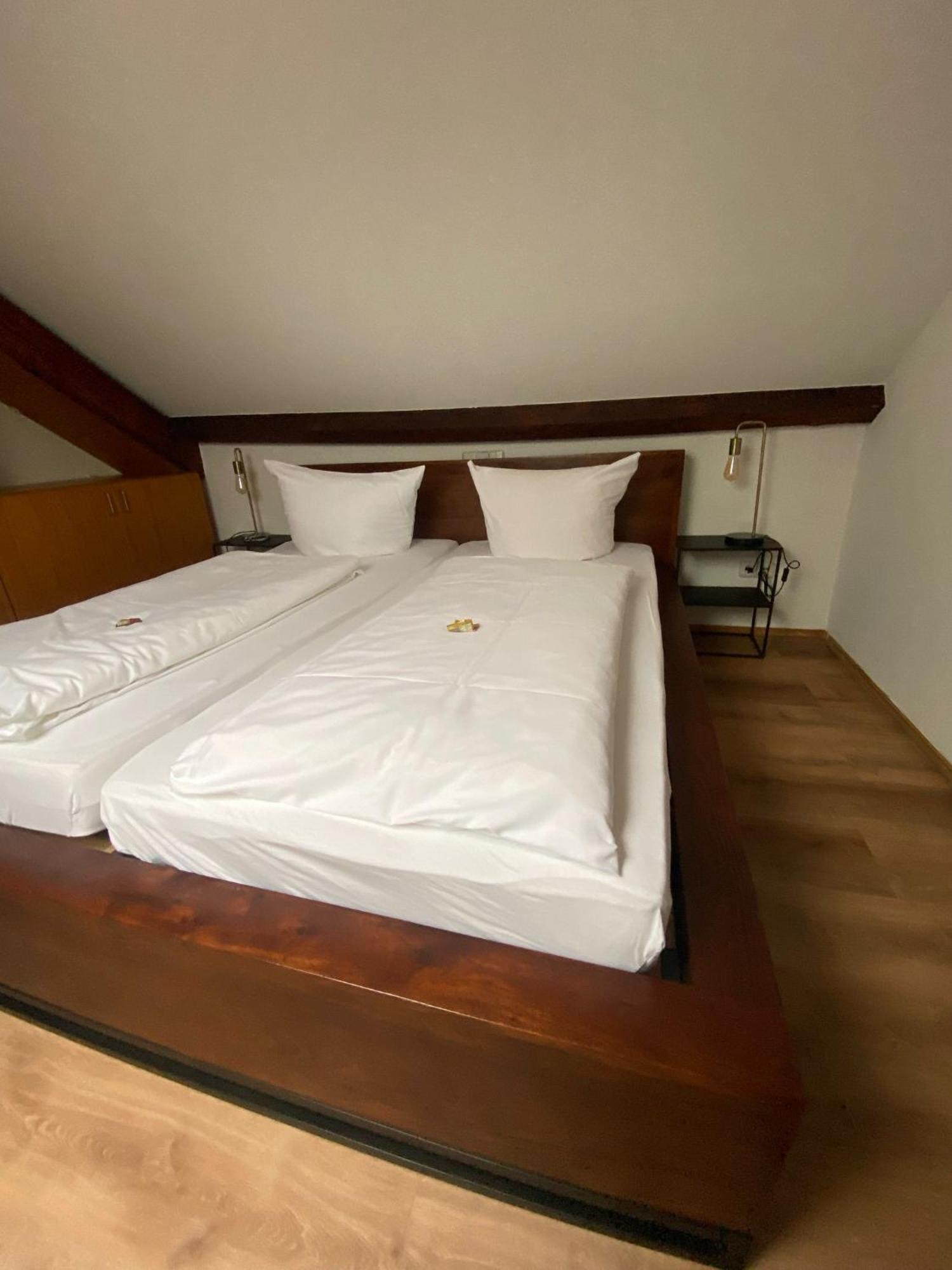 Boutique-Garni Hotel Papillon كمبن المظهر الخارجي الصورة