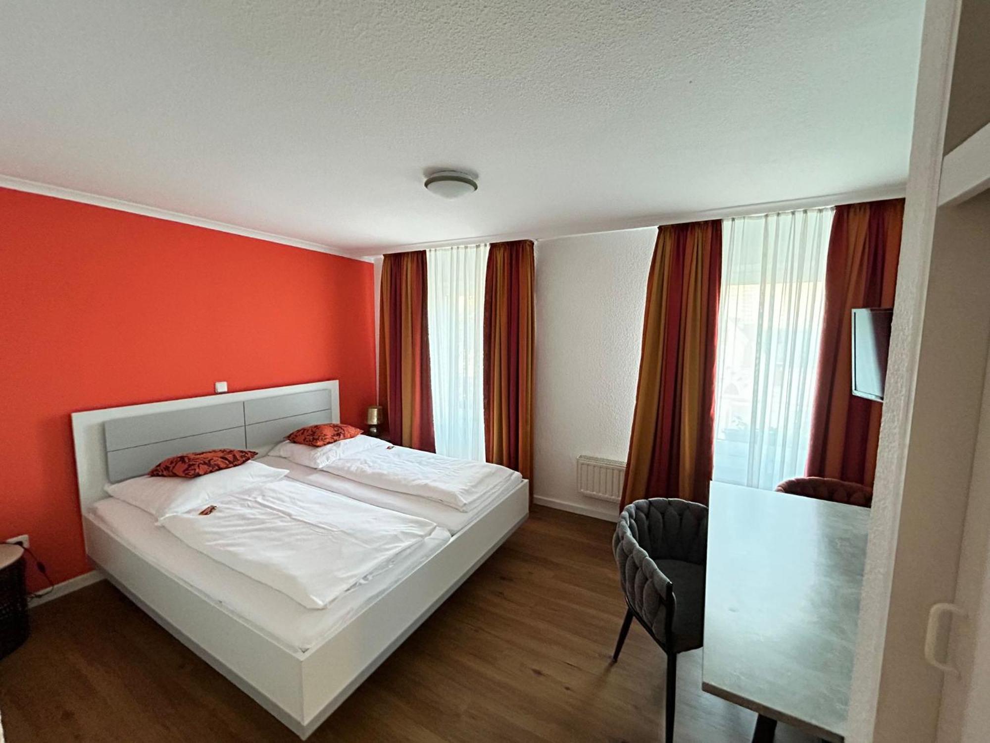 Boutique-Garni Hotel Papillon كمبن المظهر الخارجي الصورة