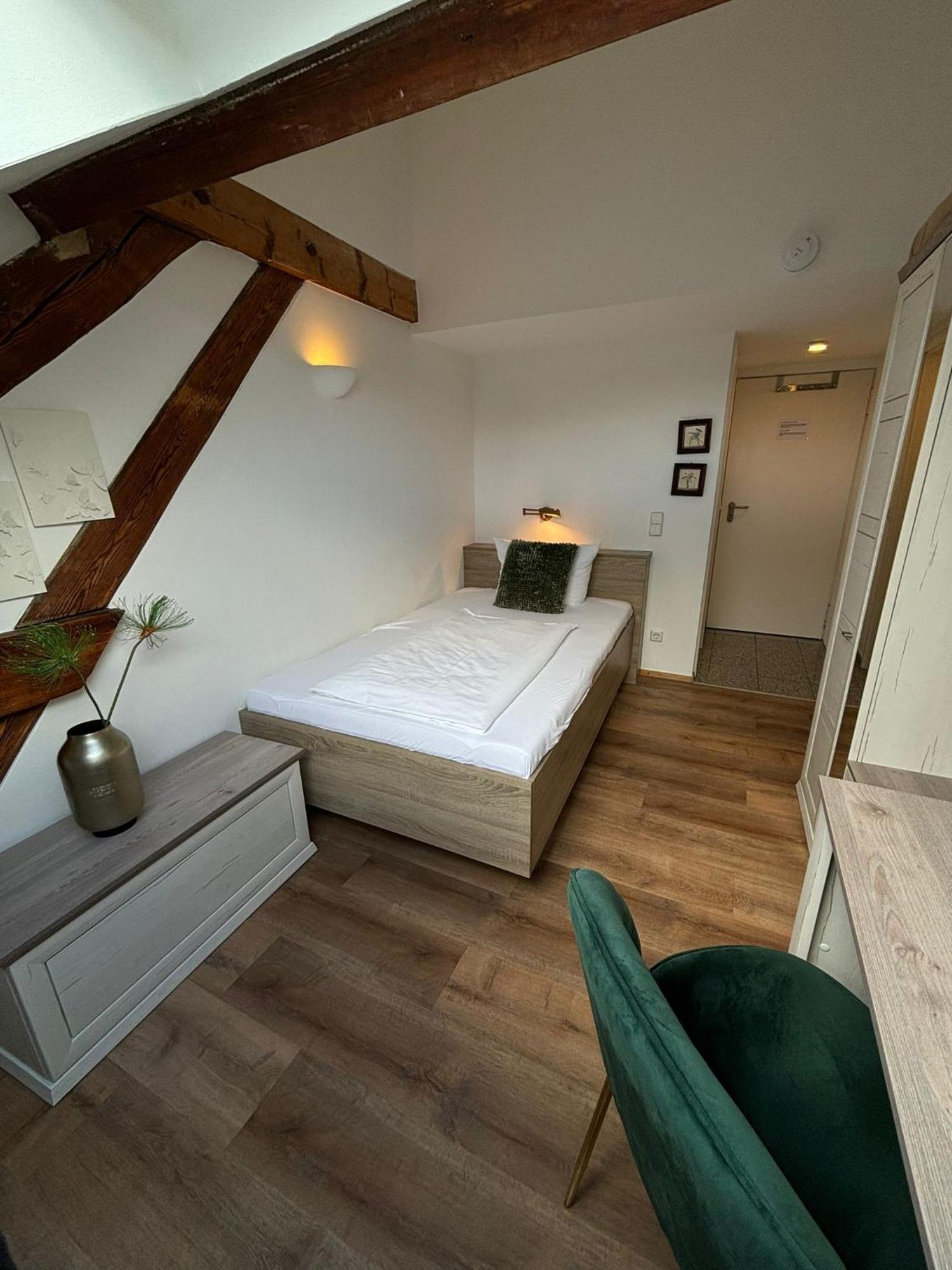 Boutique-Garni Hotel Papillon كمبن المظهر الخارجي الصورة
