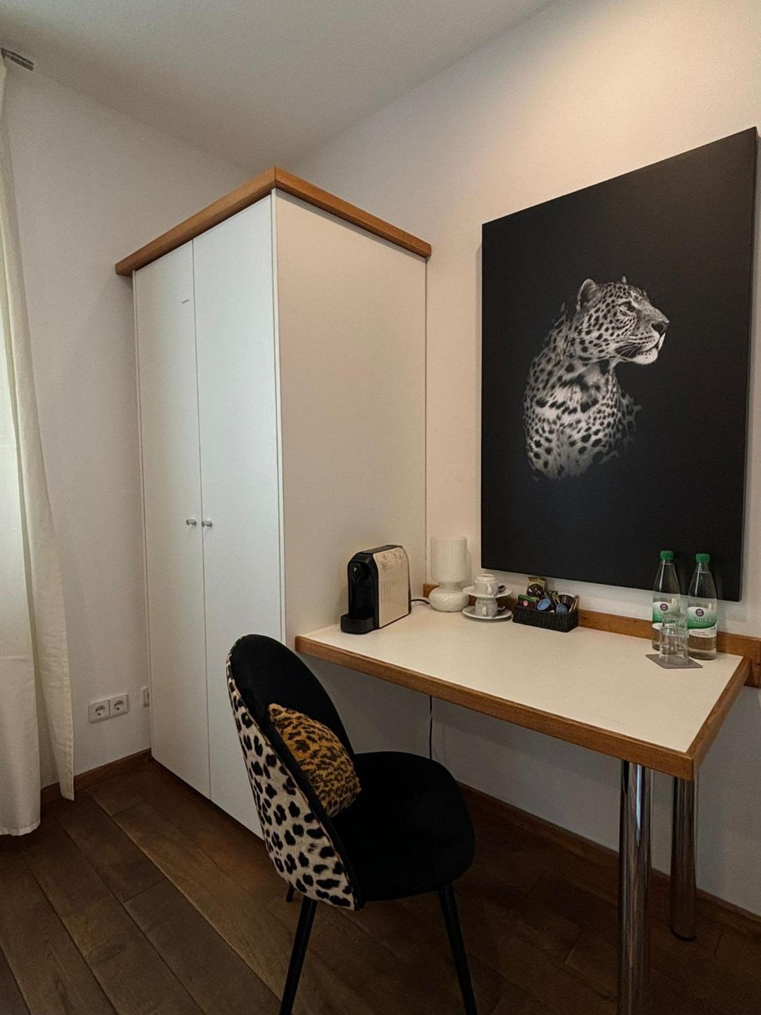 Boutique-Garni Hotel Papillon كمبن المظهر الخارجي الصورة
